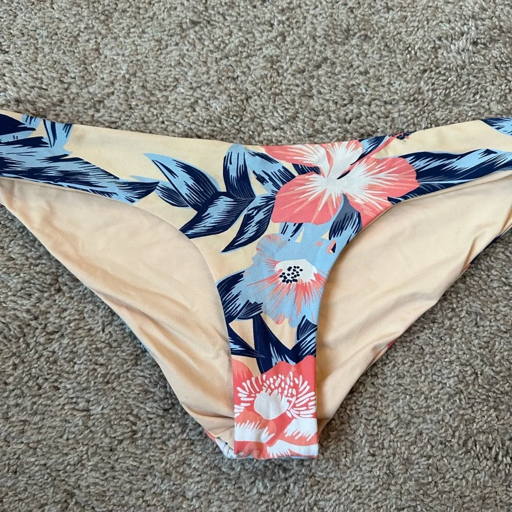 Rip curl bikini bottom - Picture 2 of 6